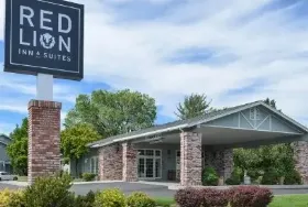 Photograph of Red Lion Inn & Suites, 