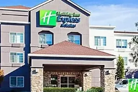 Photograph of Holiday Inn Express, Oakland