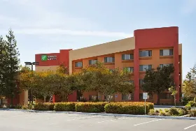 Photograph of Holiday Inn Express, Union City