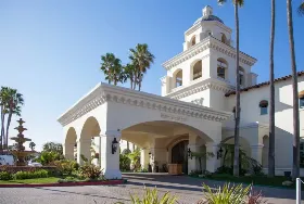 Photograph of Embassy Suites, Oxnard
