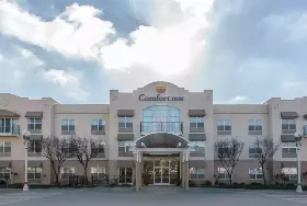 Photograph of Comfort Inn, Hanford