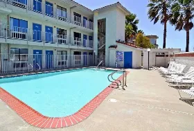 Photograph of Motel 6, Fairfield
