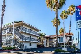 Photograph of Motel 6, Anaheim