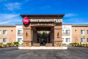 Photograph of Best Western Twin View Inn & Suites, Redding