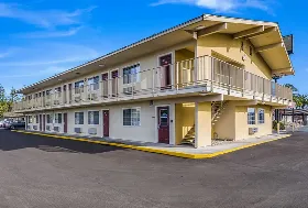 Photograph of Americas Best Value Inn, Petaluma