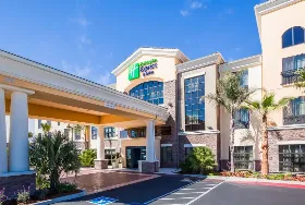 Photograph of Holiday Inn Express, Eureka