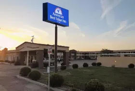 Photograph of Americas Best Value Inn, Hanford