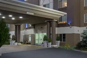 Photograph of Holiday Inn Express, Yreka