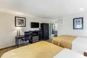Photograph of Quality Inn, Escondido