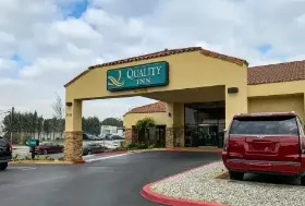 Photograph of Quality Inn, Long Beach
