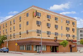 Photograph of Super 8, Hollywood