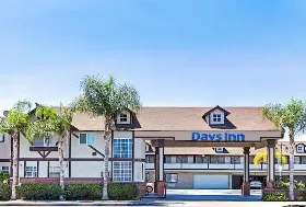 Photograph of Days Inn, Long Beach