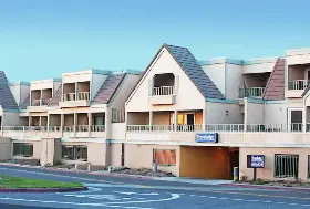 Photograph of Travelodge, Sunset Beach