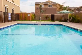Photograph of Holiday Inn Express, Hawthorne