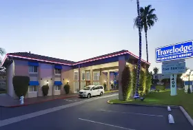 Photograph of Travelodge, Costa Mesa