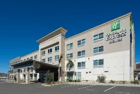 Photograph of Holiday Inn Express, Murrieta