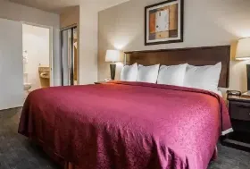 Photograph of Quality Inn & Suites Anaheim at the Park, Anaheim