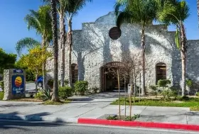 Photograph of Comfort Inn, Pomona