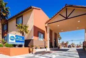 Photograph of Best Western Desert Winds, Mojave