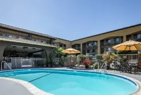 Photograph of Quality Inn, Ontario
