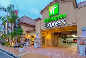 Photograph of Holiday Inn Express, San Diego