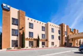 Photograph of Best Western Yucca Valley Hotel & Suites, Yucca Valley