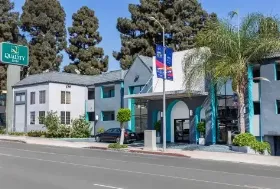 Photograph of Quality Inn, Los Angeles