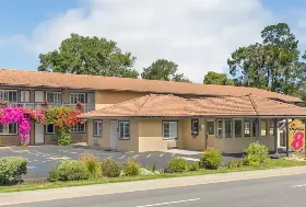 Photograph of Super 8 By Wyndham Monterey/carmel, Monterey