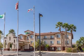 Photograph of Holiday Inn Express, Manteca
