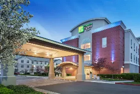 Photograph of Holiday Inn Express, Sacramento