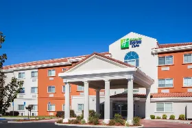Photograph of Holiday Inn Express, Oroville