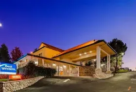Photograph of Best Western Cedar Inn & Suites, Angels Camp