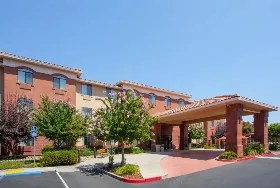 Photograph of Holiday Inn Express, Davis