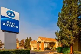 Photograph of Best Western Brentwood Inn, Brentwood