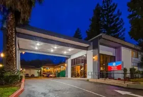 Photograph of SureStay Plus by Best Western Sacramento North, Sacramento