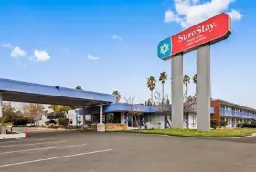Photograph of SureStay Plus by Best Western Sacramento Cal Expo, Sacramento