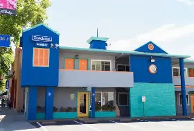Photograph of Travelodge, Berkeley