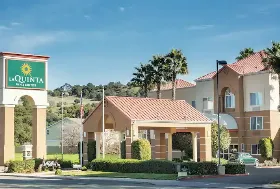 Photograph of La Quinta Inn & Suites, Fairfield
