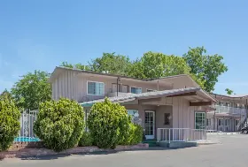 Photograph of Days Inn, Oroville
