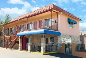 Photograph of Travelodge, El Cajon