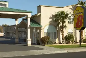 Photograph of Super 8, Ridgecrest