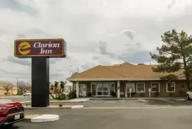 Photograph of Clarion Inn, Ridgecrest