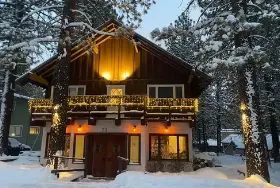 Photograph of The Mammoth Inn, Mammoth Lakes