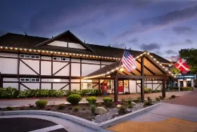 Photograph of King Frederik Inn, Solvang