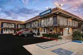 Photograph of Motel 6, Rancho Cordova