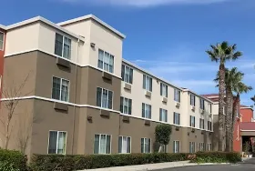 Photograph of Holiday Inn Express & Suites, Tracy