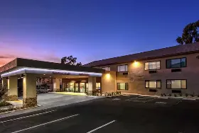 Photograph of Hampton Inn, Cardiff By the Sea