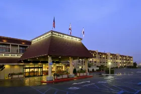 Photograph of Red Lion Hotel Eureka, Eureka