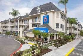 Photograph of Motel 6, Buena Park