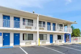 Photograph of Motel 6 ( Central ), Redding